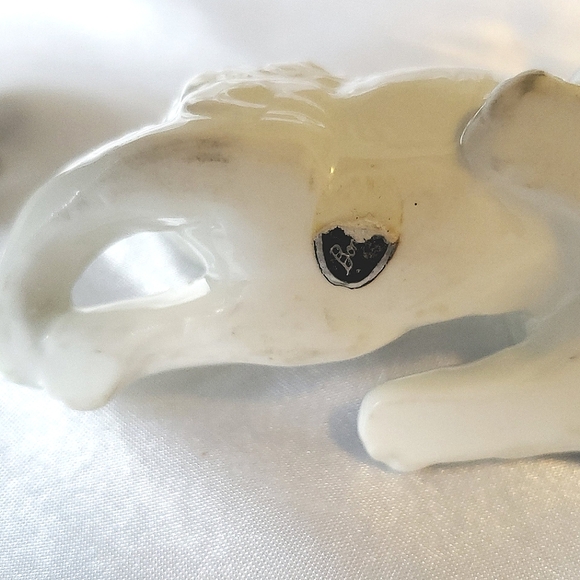 Vintage Bone China Cat Figurines  Set of Two - Picture 13 of 14